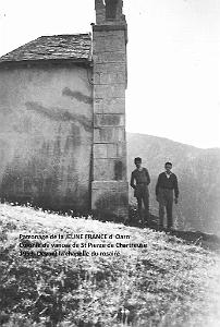 1953 devant la chapelle du Rosaire